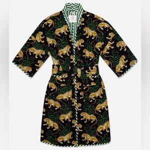 Printfresh Black Reversible Quilted Robe in Bagheera